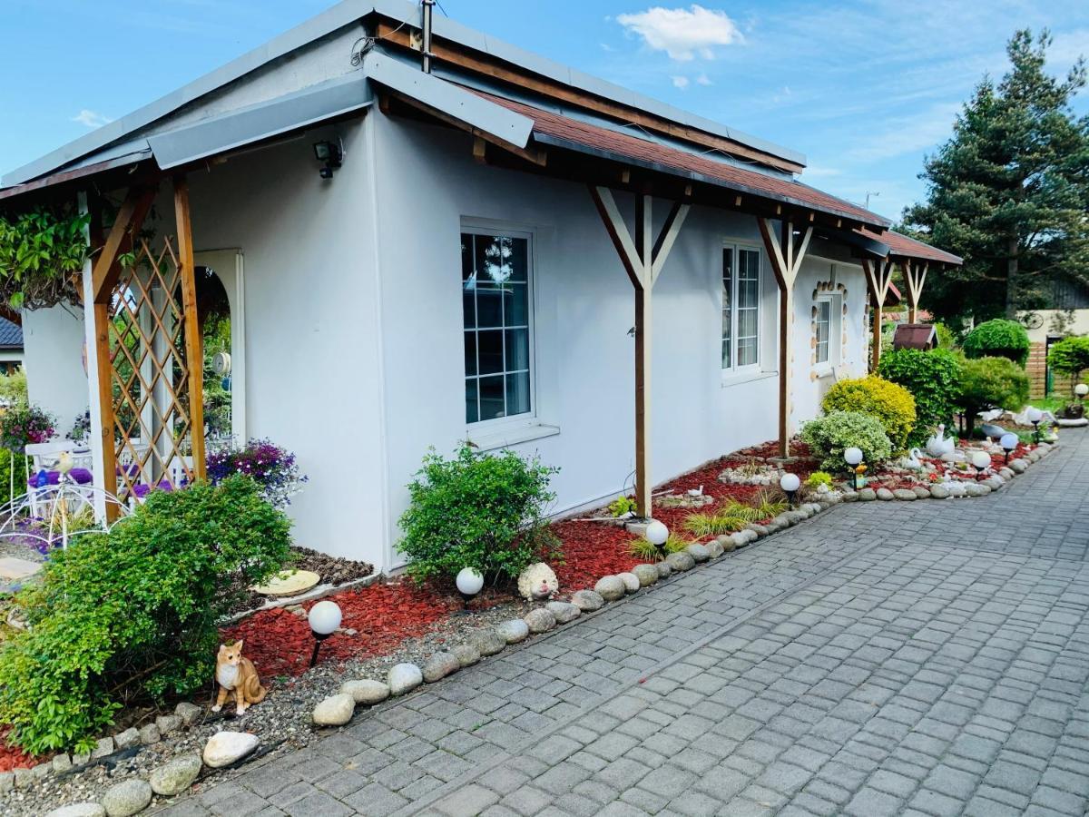 Apartament Rodzinny Z Ogrodem Cieszyn (Silesia) Exterior foto